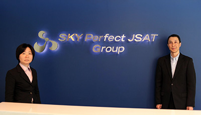 スカパーJSAT株式会社 経営管理部門 経営戦略本部 内部統制推進部 専任部長 黒田誠 様 内部統制推進部 内部統制・情報セキュリティチーム アシスタントマネージャー 柳下佳代子 様